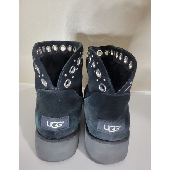 UGG Shoes - UGG Australian Riley Grommet Classic Suede ANKLE BOOTS Size 8